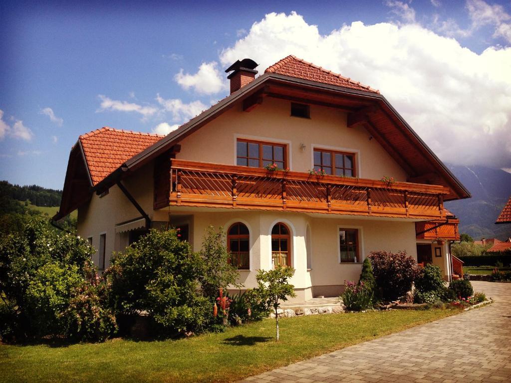 Bakel Gerard Apartment Bled